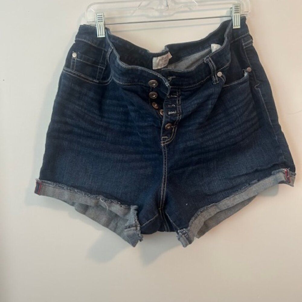 Torrid button fly cuffed 5 pocket denim shorts, size 22